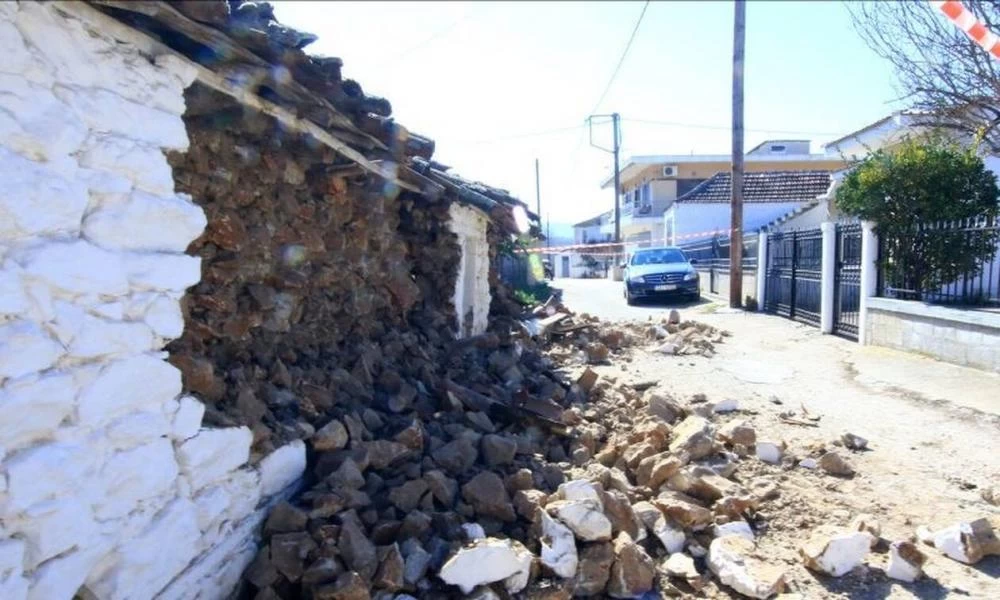 24 μετασεισμοί έχουν ταρακουνήσει την Ελασσόνα μετά τα μεσάνυχτα - Νέο «χτύπημα» τα ξημερώματα (βίντεο)